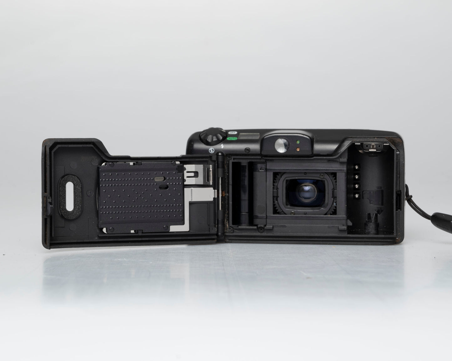 Canon Sure Shot 85 Zoom Date camera (serial 4700615)