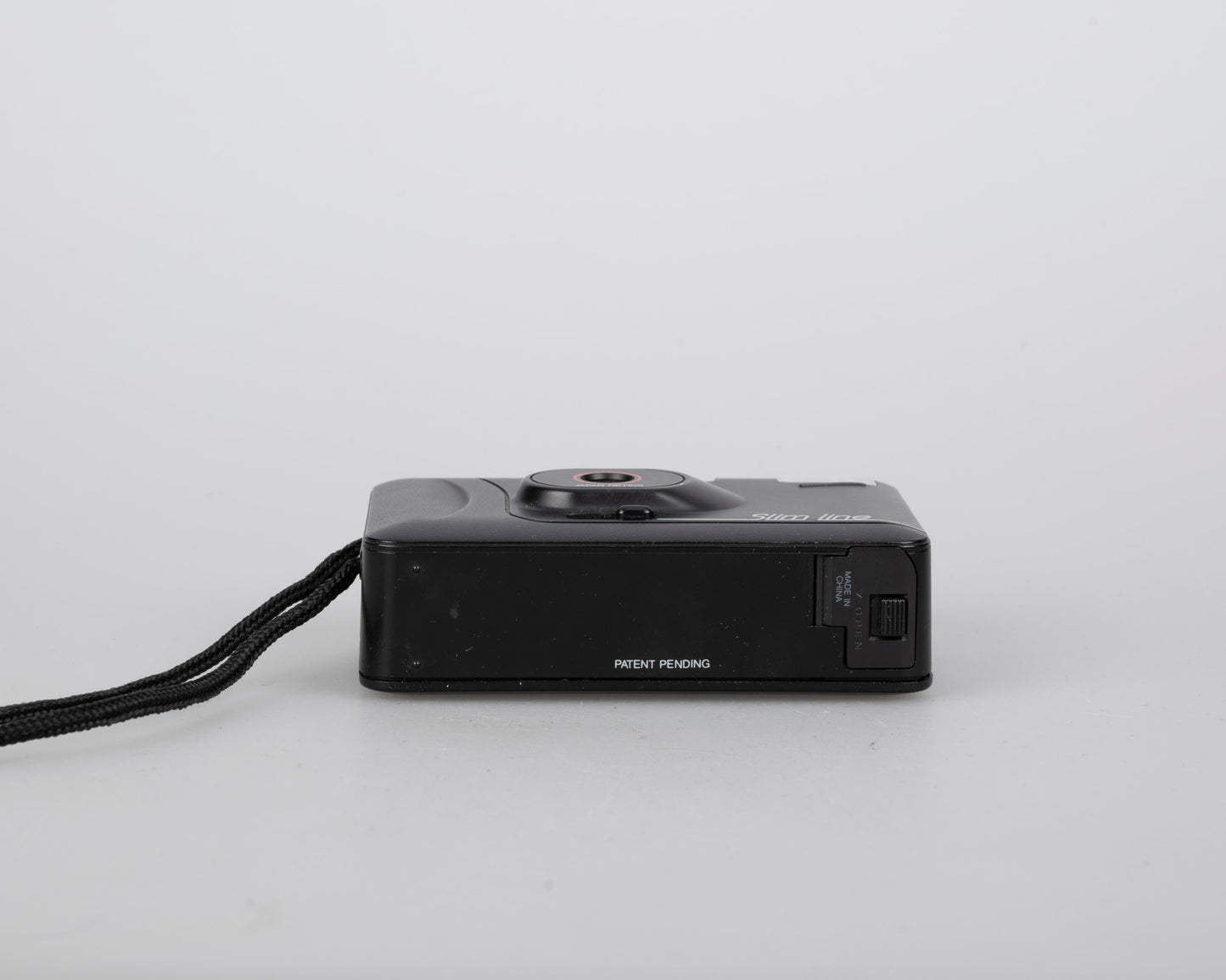 Concord 850 Slim Line appareil photo 35mm (numéro de série 11025)