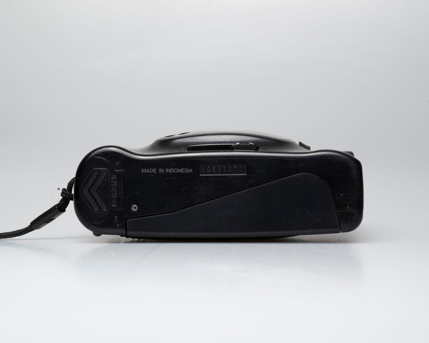 Fuji DL-90 35mm film camera (serial 10222971)
