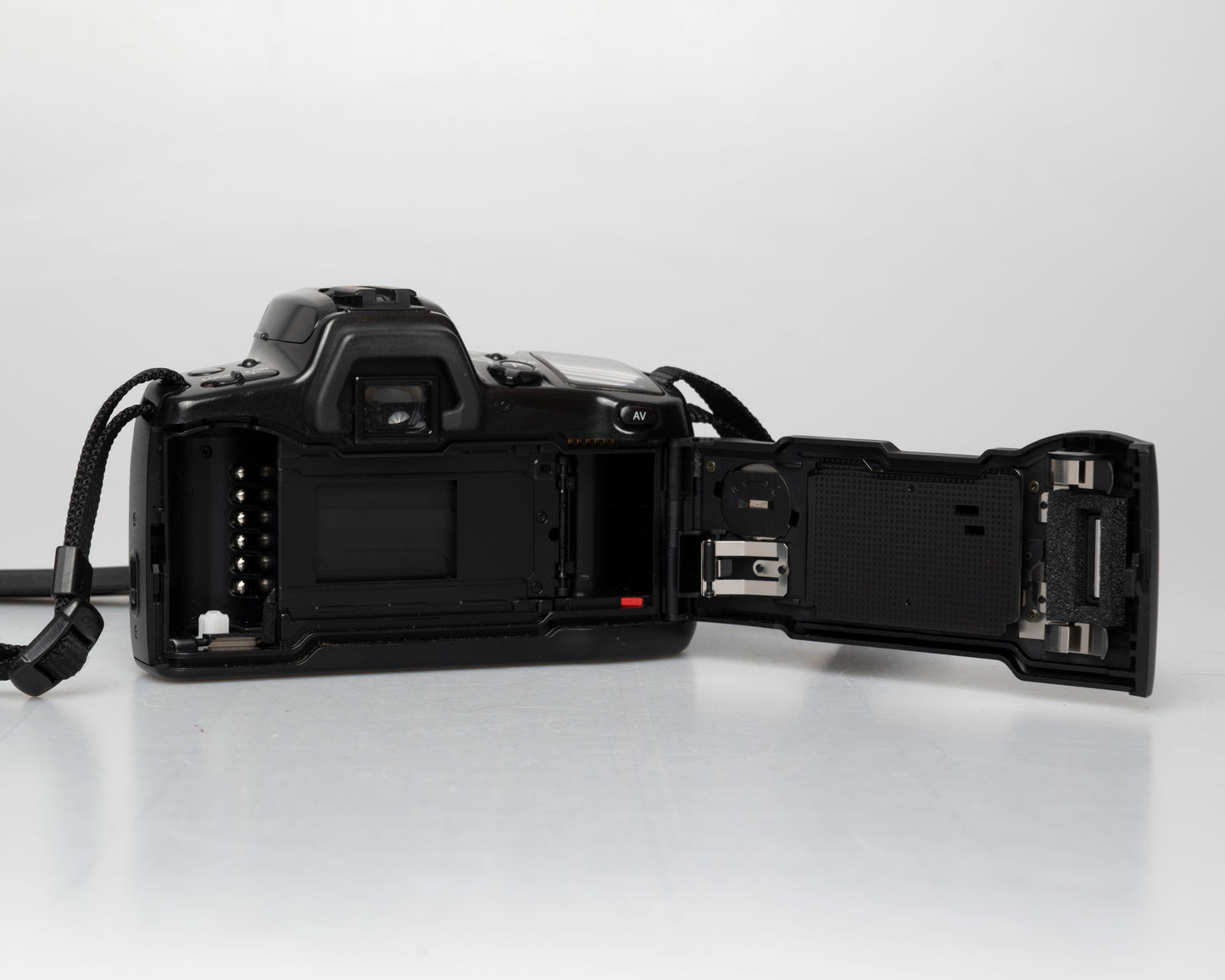 Minolta Dynax 500si appareil photo reflex 35mm avec zoom 35-80mm (numéro de série 95703408)