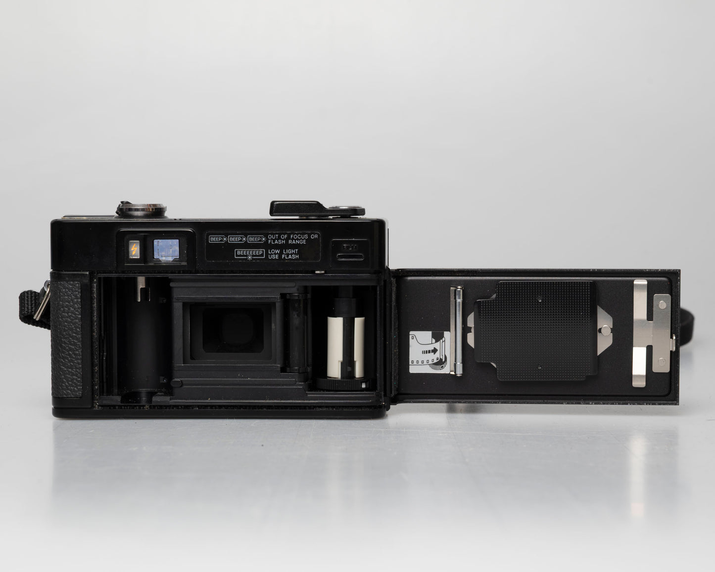 Appareil photo Minolta Hi-Matic AF2 35mm avec boîte, étui et manuel (numéro de série 2131574) | film🎞testé