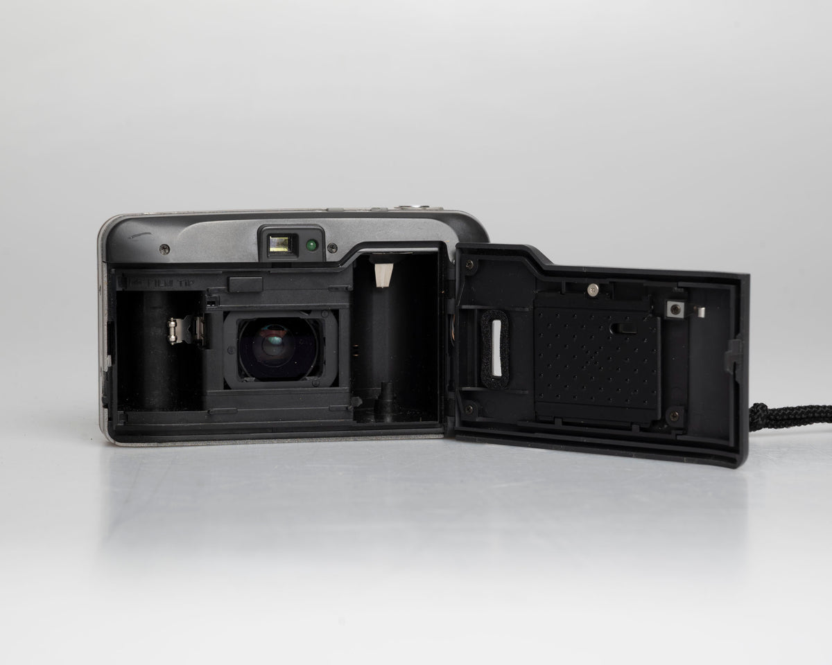Minolta Riva Zoom 90 Date 35mm camera (serial 6049111)