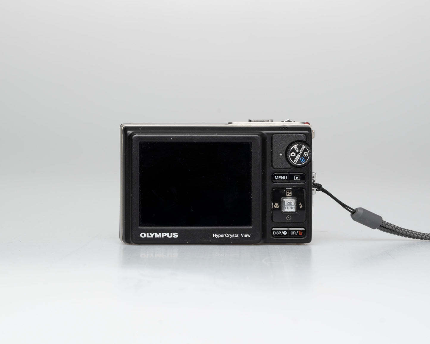Appareil photo numérique Olympus Stylus 9000 12MP avec carte 16 Go + adaptateur + chargeur + batterie (série H16512514)