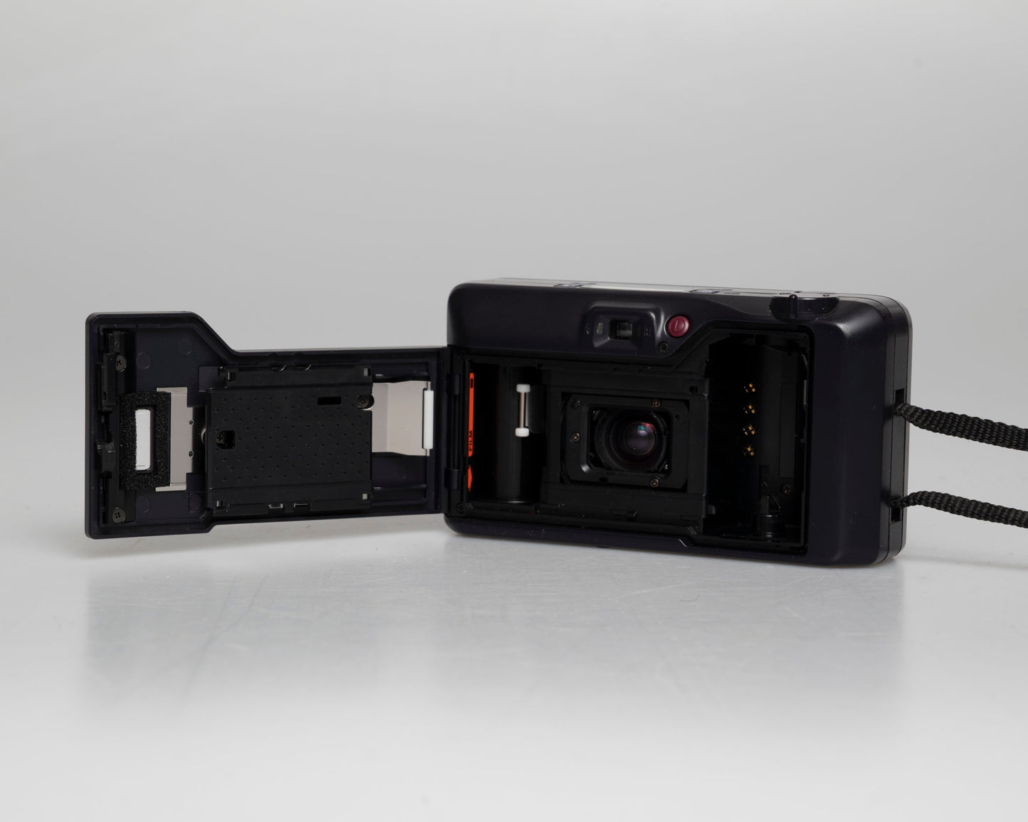 Pentax Espio 70 35mm camera (serial 8926727)