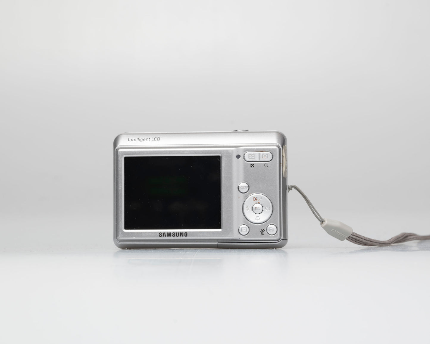 Samsung ES15 10 MP CCD sensor digicam w/ 4GB SD card (serial A24QC90SB02216P)
