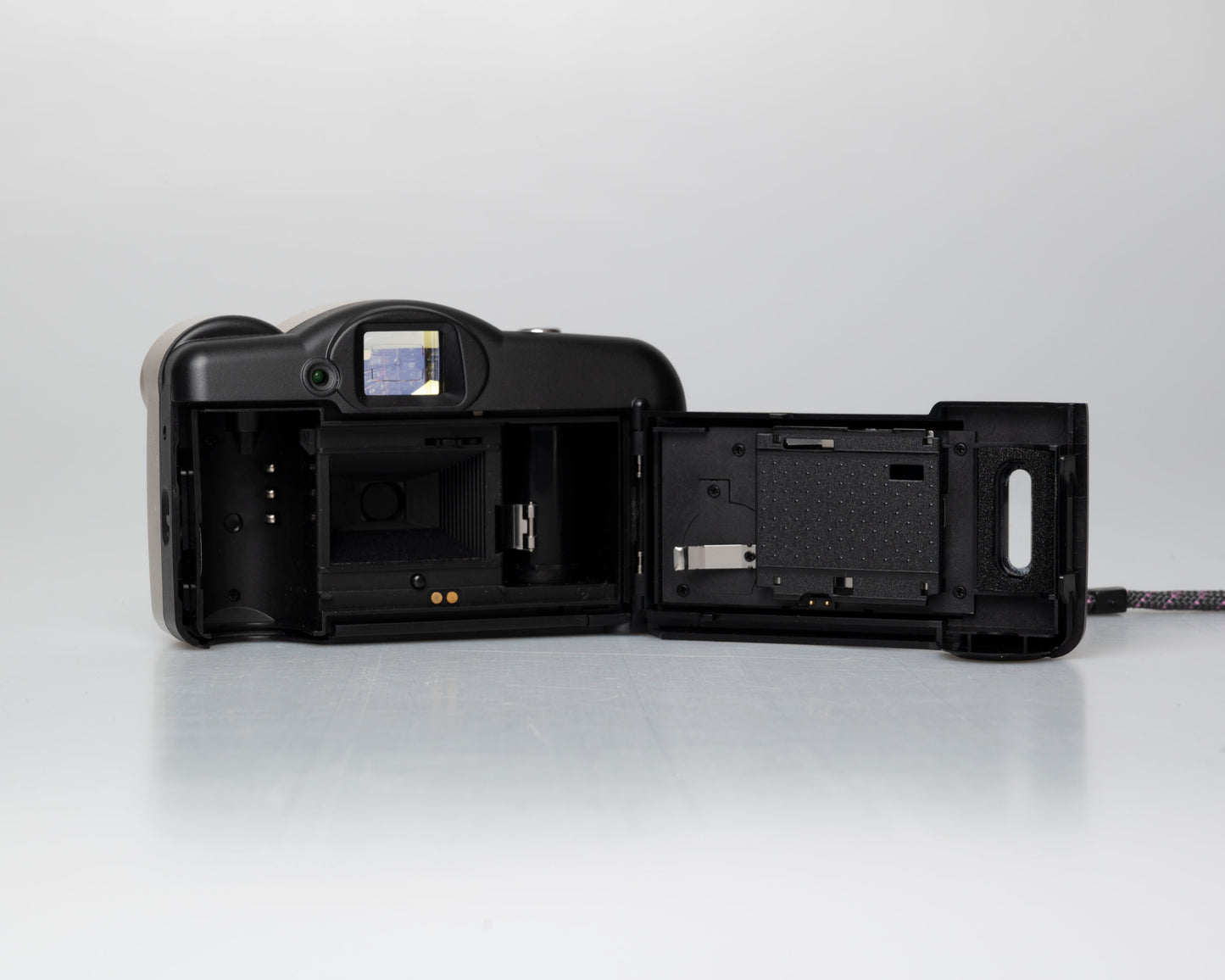 Appareil photo argentique Vivitar BF-5 35mm (numéro de série 0948379)