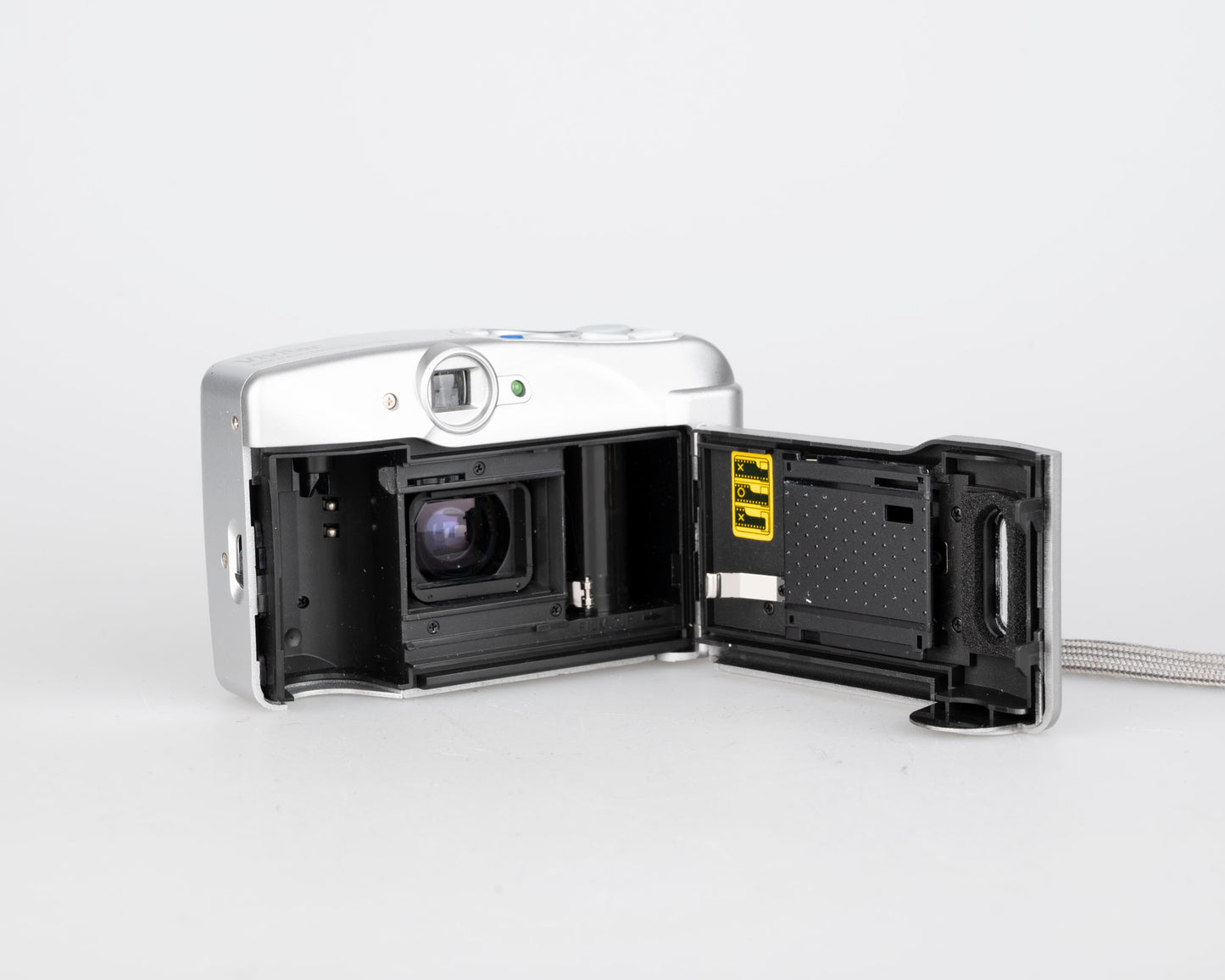 Vivitar Z360 35mm camera w/ case (serial K874096)
