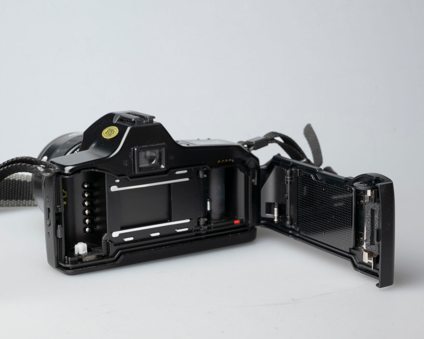 Minolta Dynax 3000i 35mm SLR w/ Minolta AF Zoom 35-70mm + Program D 314i flash