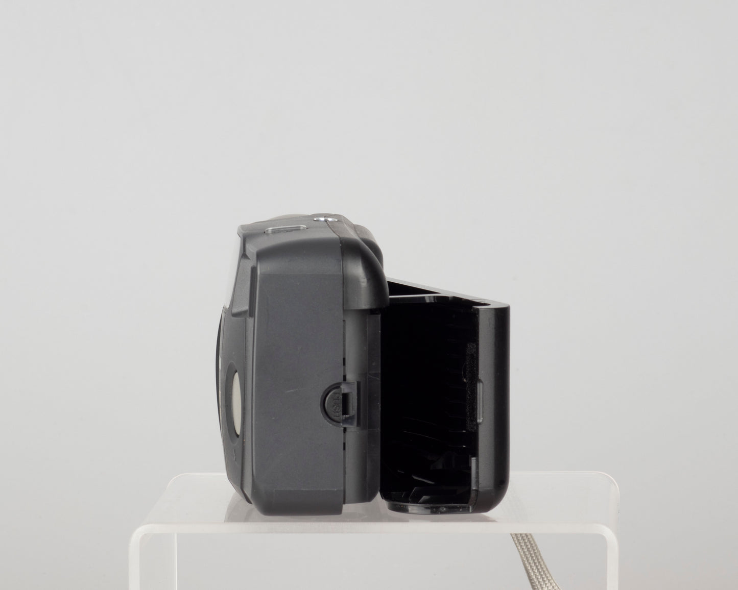 Appareil photo argentique Fujifilm Clear Shot Plus 35 mm (bracelet gris)
