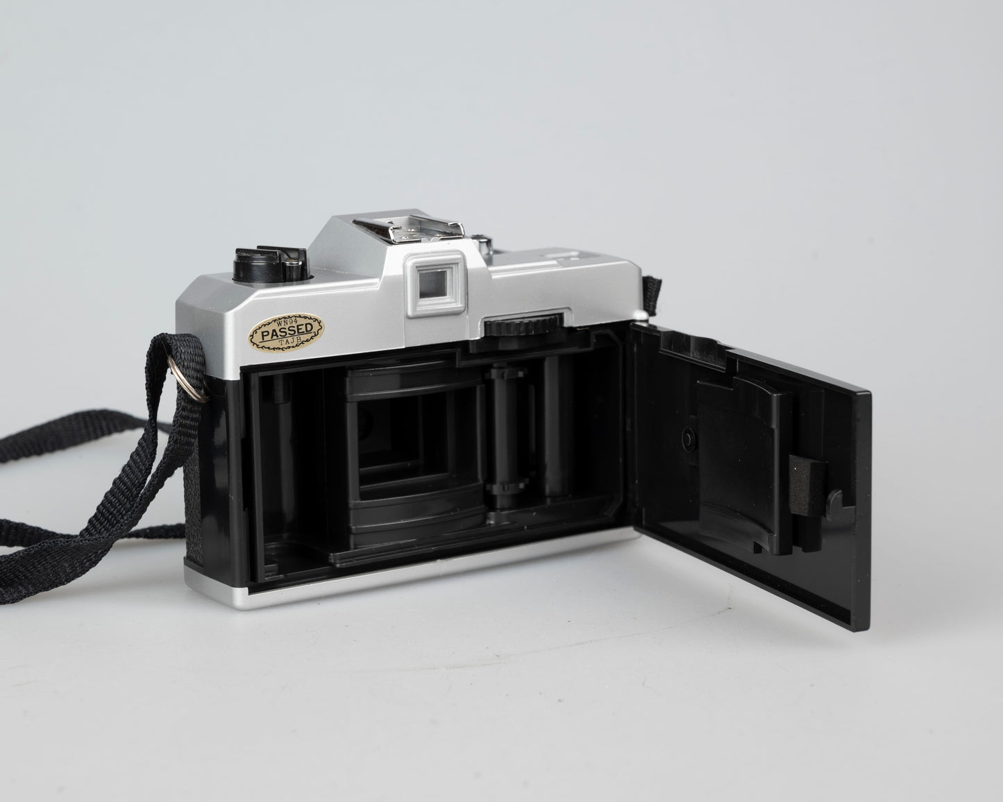 Appareil photo 35 mm sans mise au point avec objectif couleur argent LS-001 avec étui
