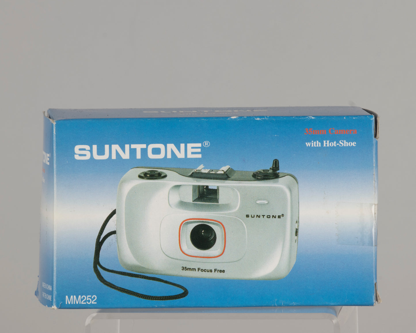 Appareil photo argentique 35 mm sans mise au point Suntone MM252 ; comprend la boîte d'origine et le manuel