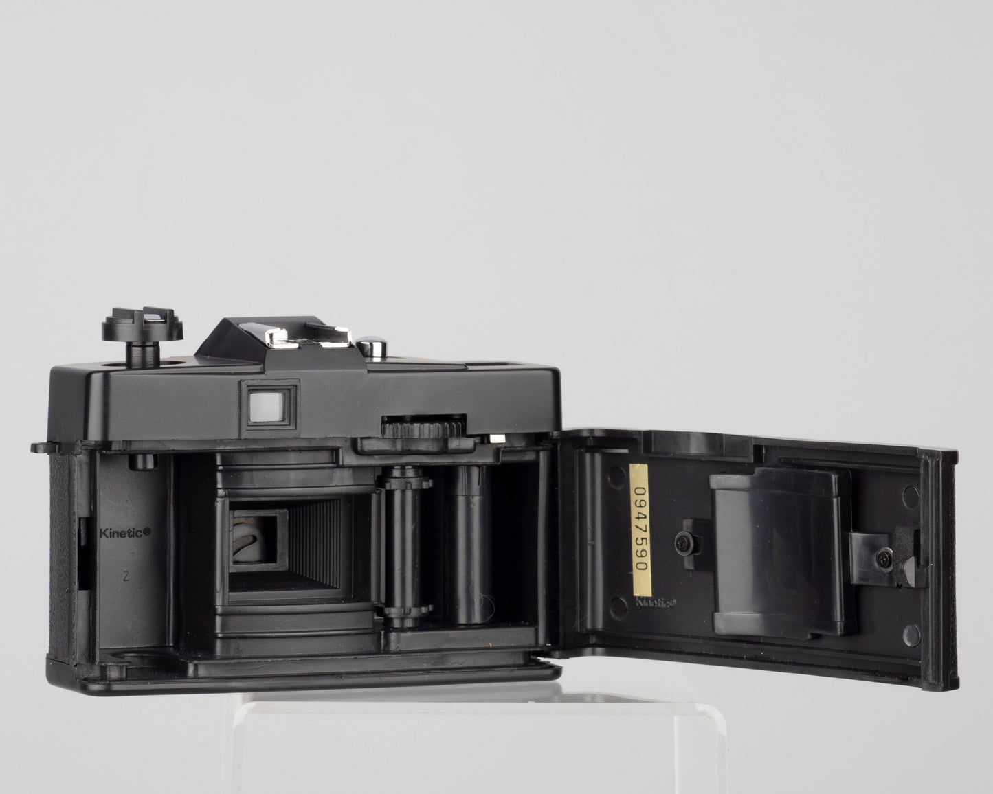 Appareil photo 35 mm sans mise au point avec objectif couleur optique cinétique Ultronic