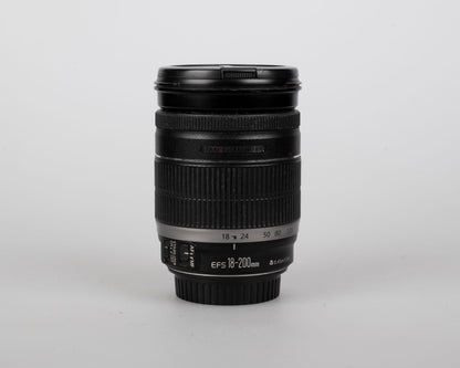 Canon EF-S 18-200mm 1:3.5-5.6 IS zoom lens (serial 4601025608)