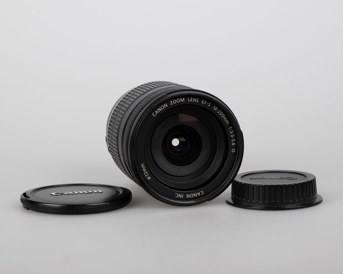 Canon EF-S 18-200mm 1:3.5-5.6 IS zoom lens (serial 4601025608)