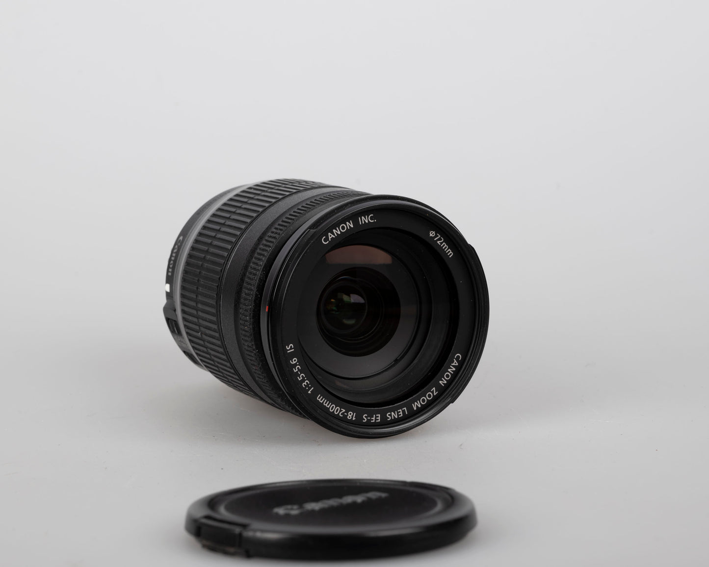 Canon EF-S 18-200mm 1:3.5-5.6 IS zoom lens (serial 4601025608)