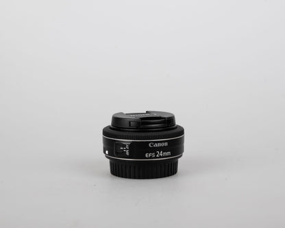 Objectif Canon EF-S 24mm 1:2.8 STM (numéro de série 6411106681)