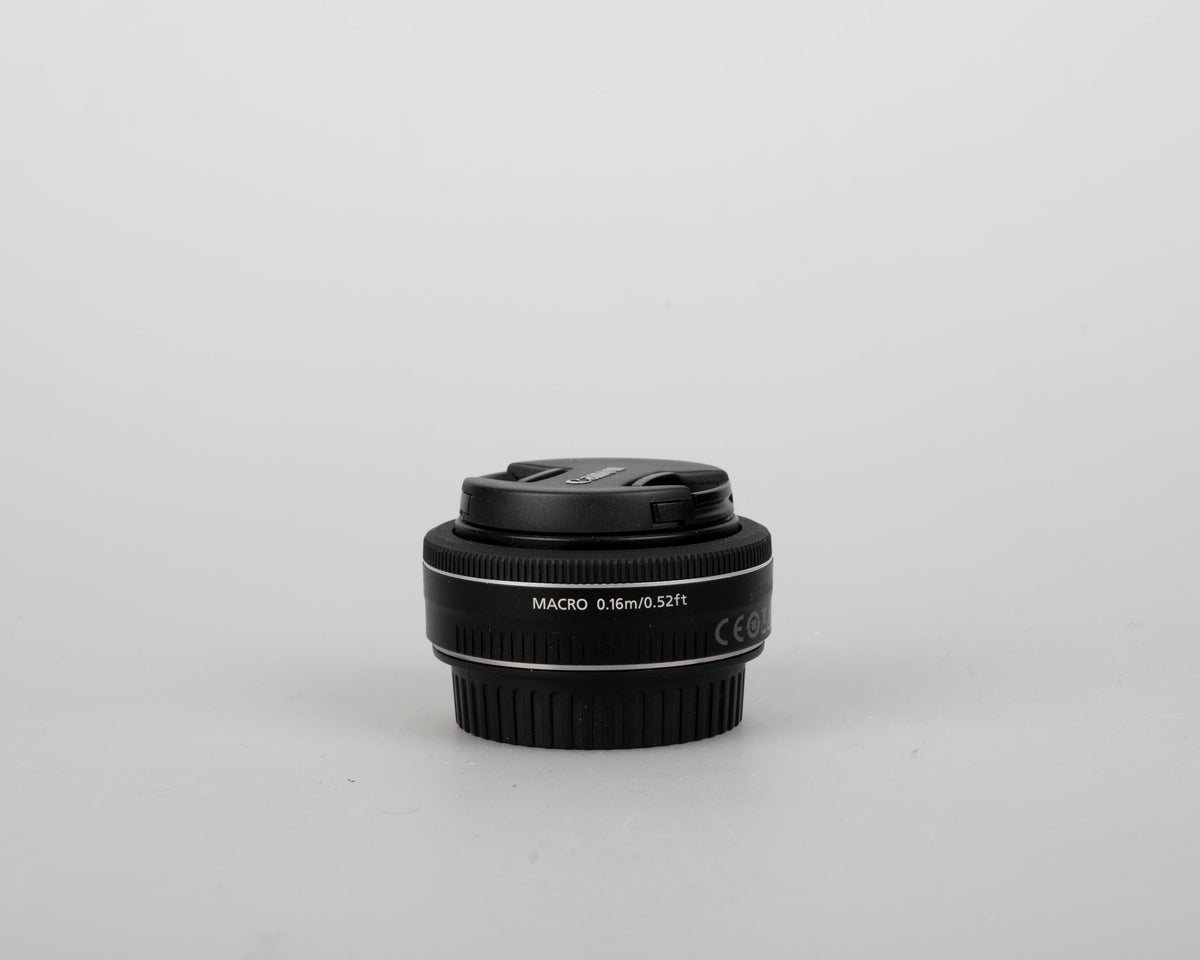 Objectif Canon EF-S 24mm 1:2.8 STM (numéro de série 6411106681)
