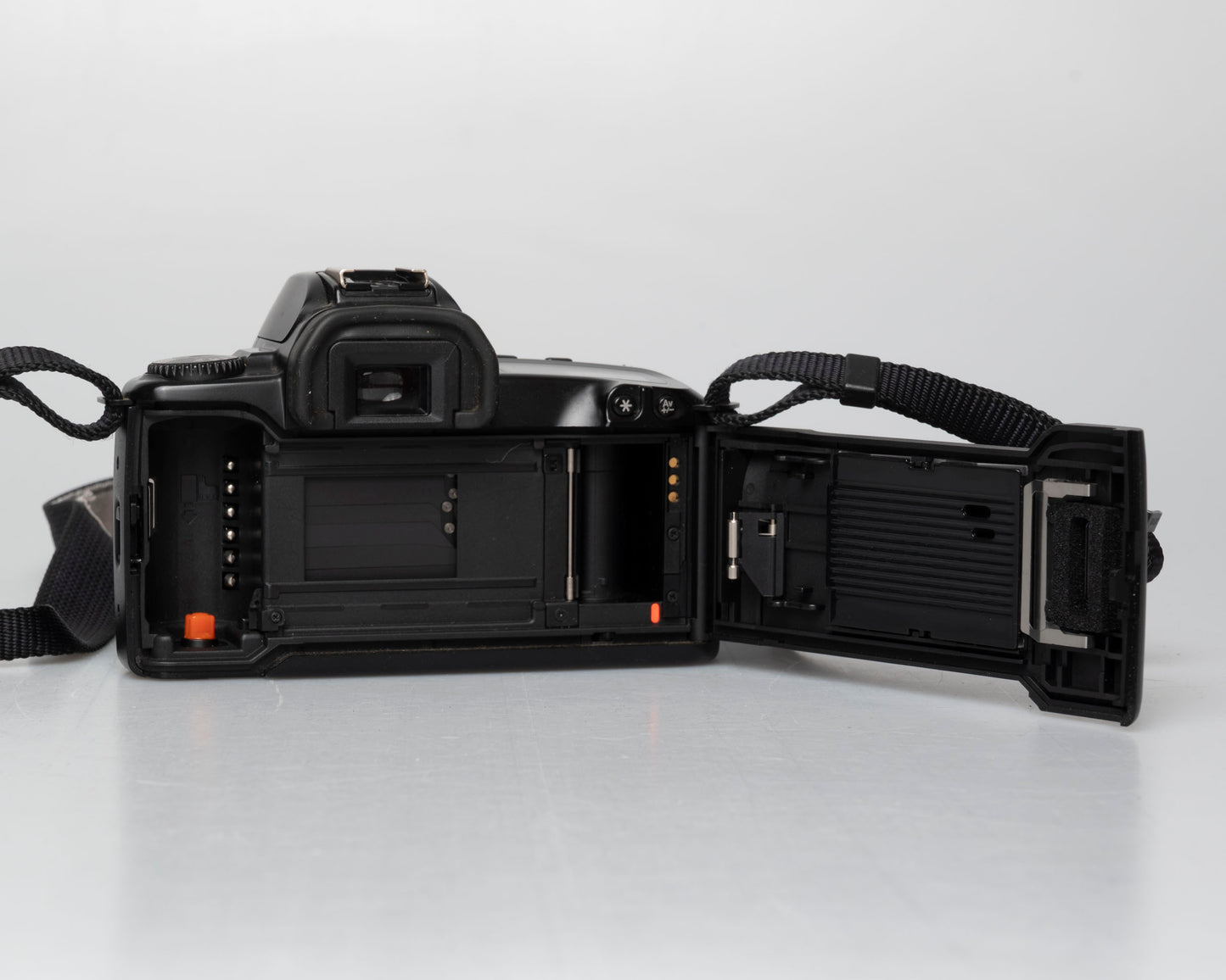 Canon EOS Rebel XS Kit reflex 35mm avec objectif EF 35-80mm + sac pour appareil photo + boîte