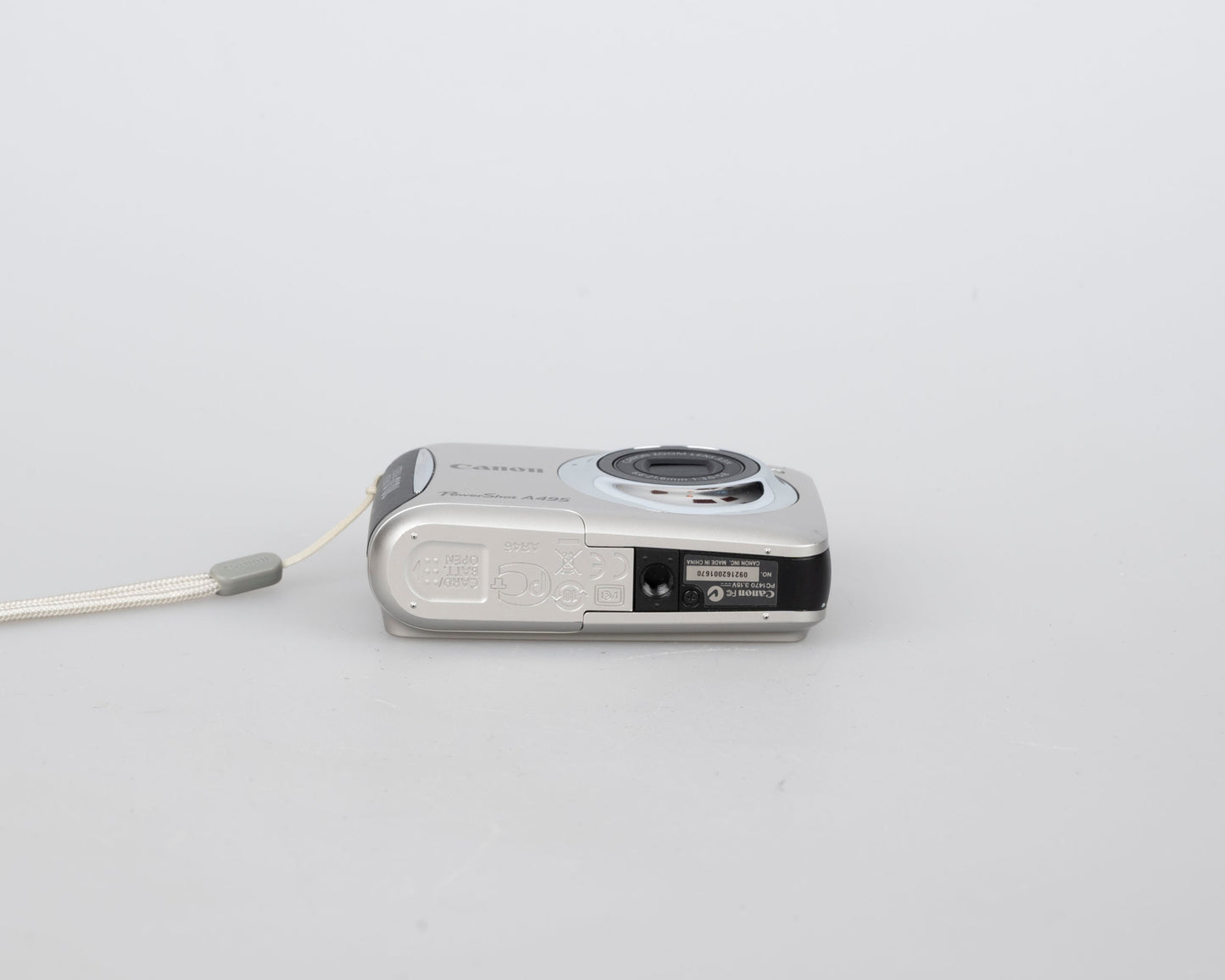 Canon Powershot A490 digicam 10 MP CCD sensor w/ 8GB SD card (uses AA batteries)