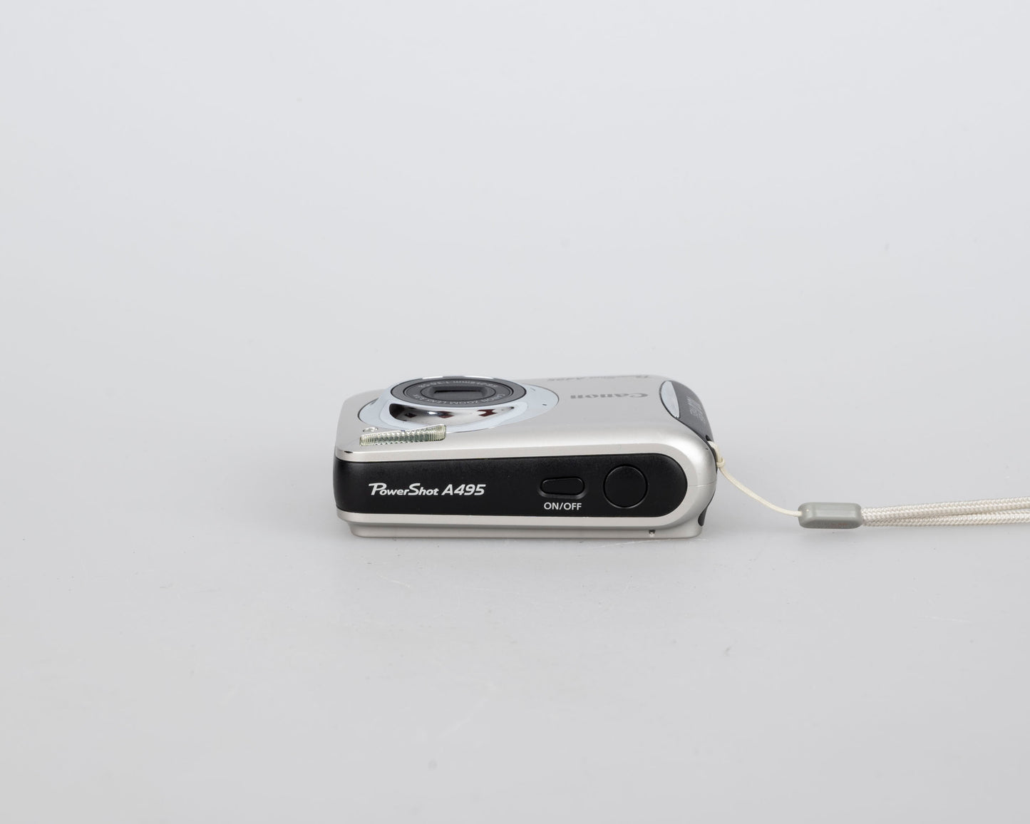 Canon Powershot A490 digicam 10 MP CCD sensor w/ 8GB SD card (uses AA batteries)