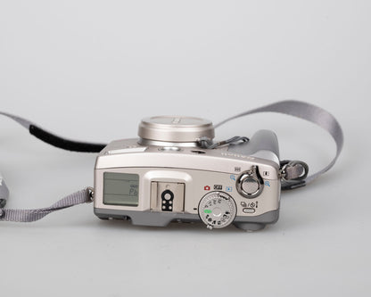 Canon Powershot G2 digicam w/ 4 MP CCD sensor; includes 256MB CF card + 2 batteries w/ charger + original box, manuals & accessories