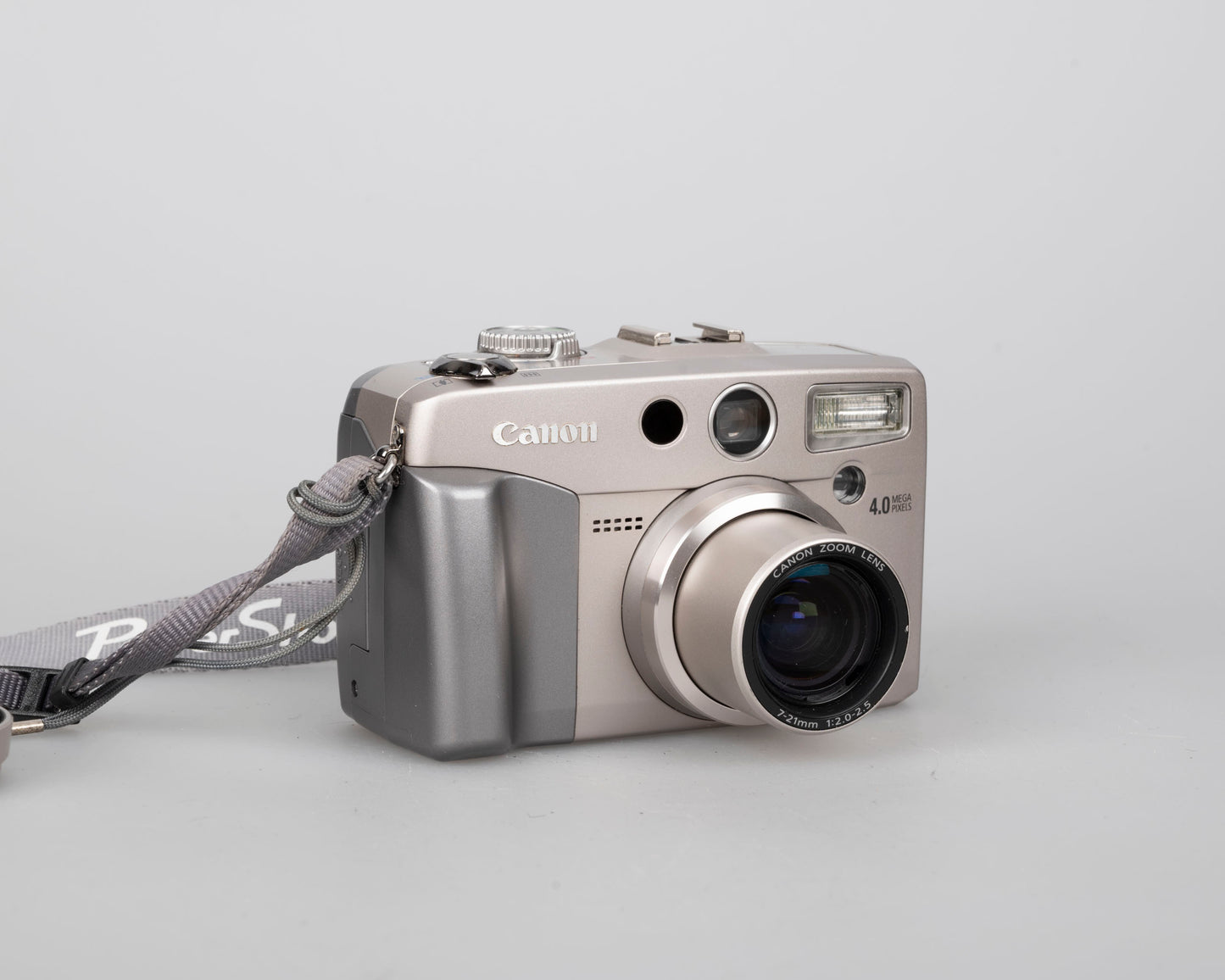 Canon Powershot G2 digicam w/ 4 MP CCD sensor; includes 256MB CF card + 2 batteries w/ charger + original box, manuals & accessories