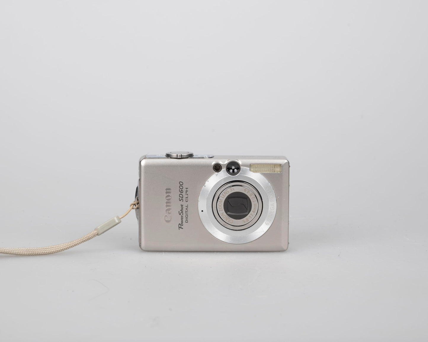 Canon Powershot SD600 Digital Elph 6MP CCD digicam w/ 2GB SD card + battery + charger