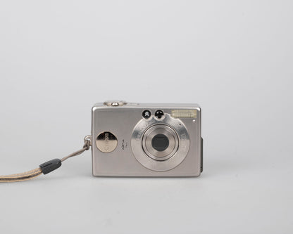 Canon Powershot S230 Digital Elph 3.2MP CCD digicam w/ 128 MB CF card + battery + charger