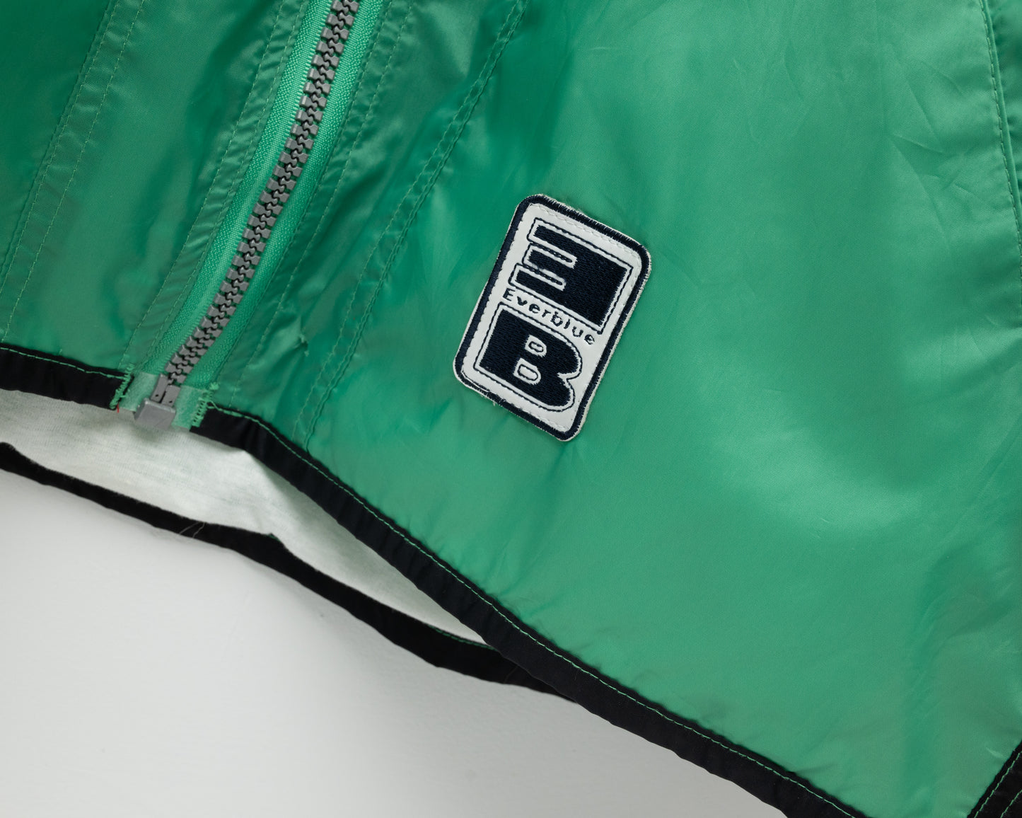 Veste XL zippée en nylon vert