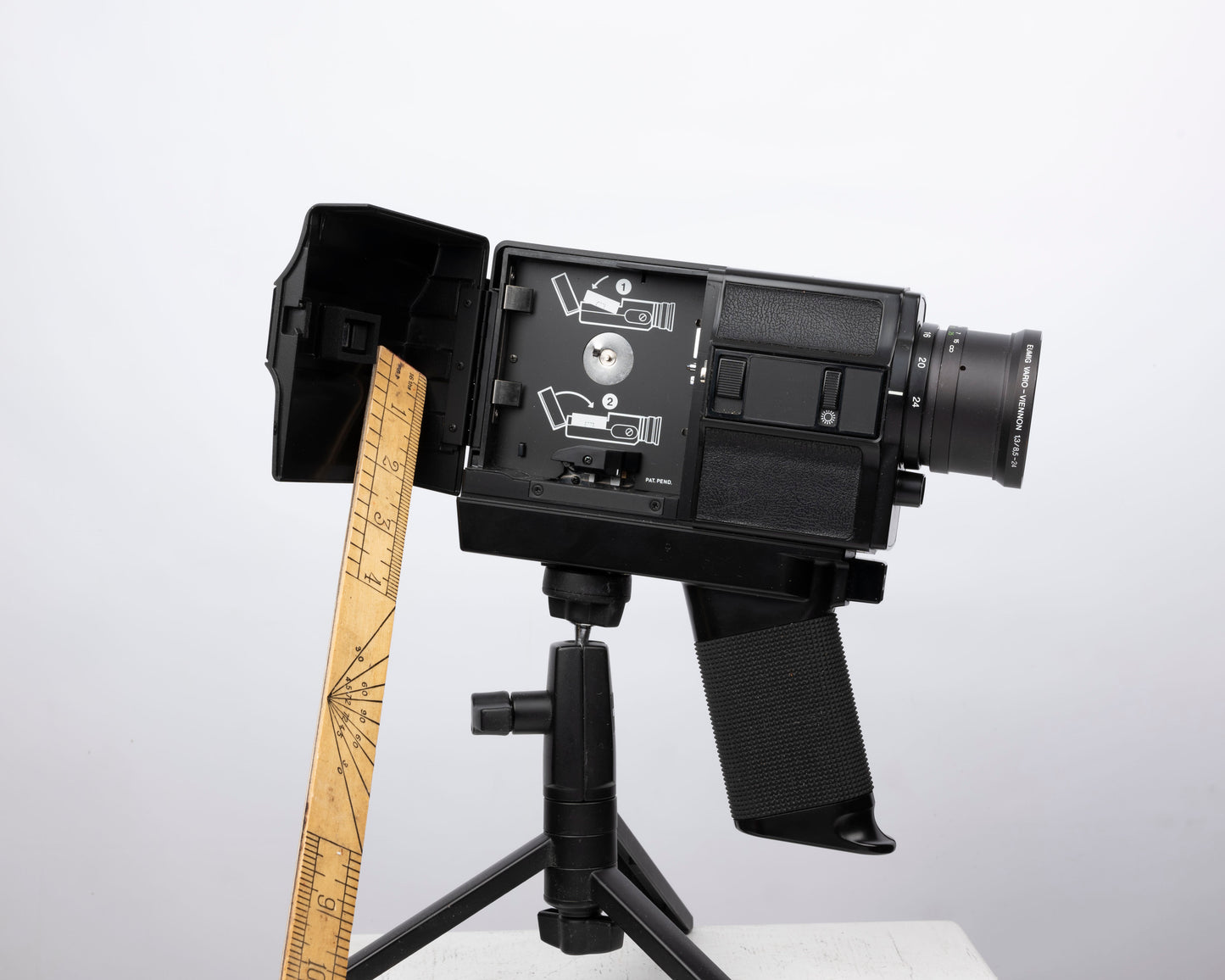 Caméra Eumig Sound 30XL Super 8 avec boîte d'origine + accessoires