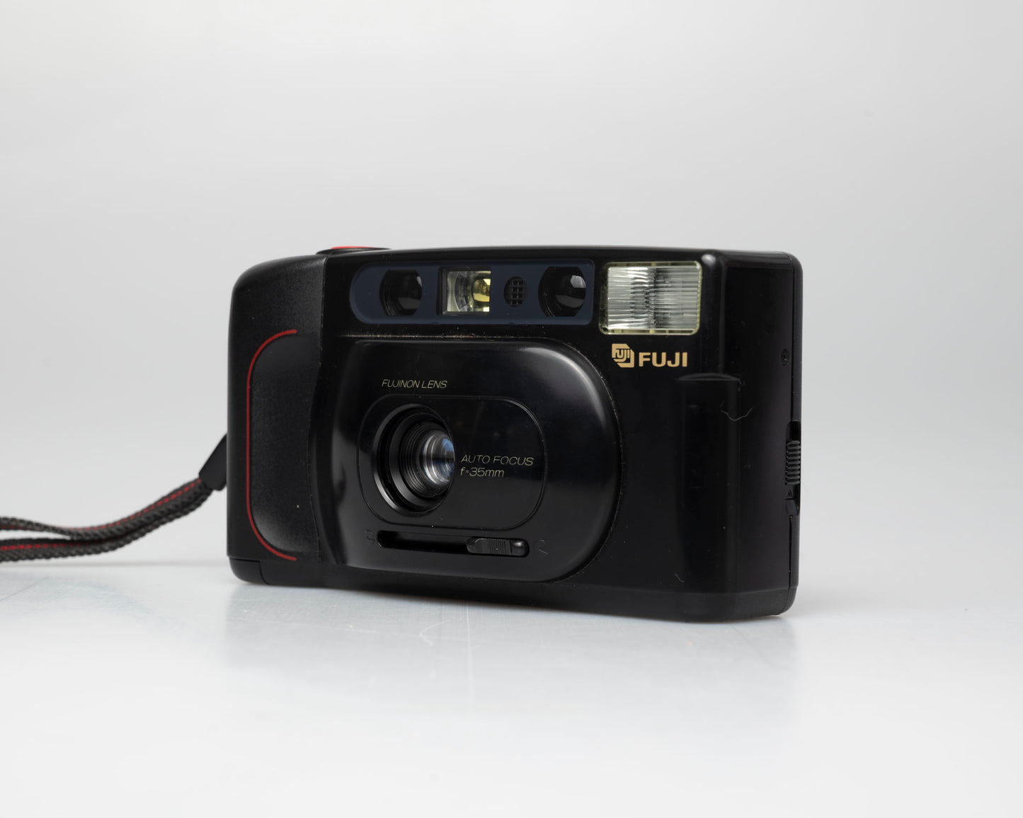 Fujifilm DL-60 35mm film camera (serial 21009541)