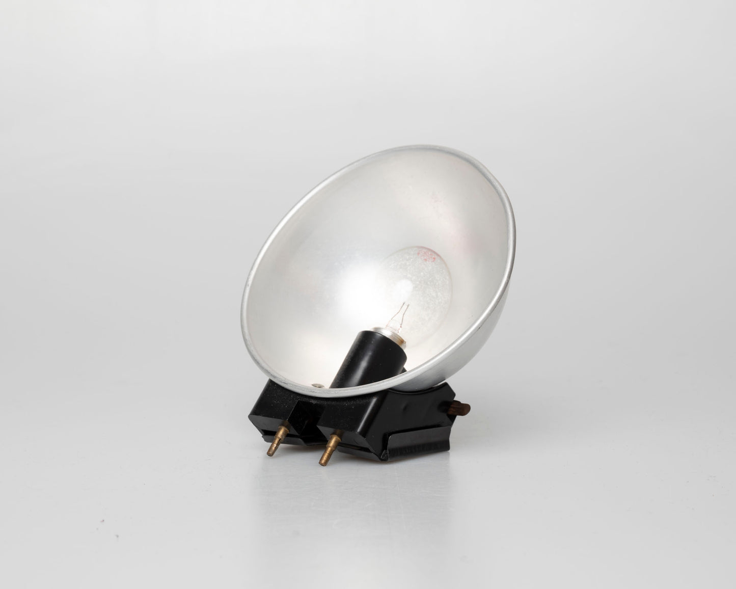 Herco Imperial 620 Snap Shot camera with flash-holder