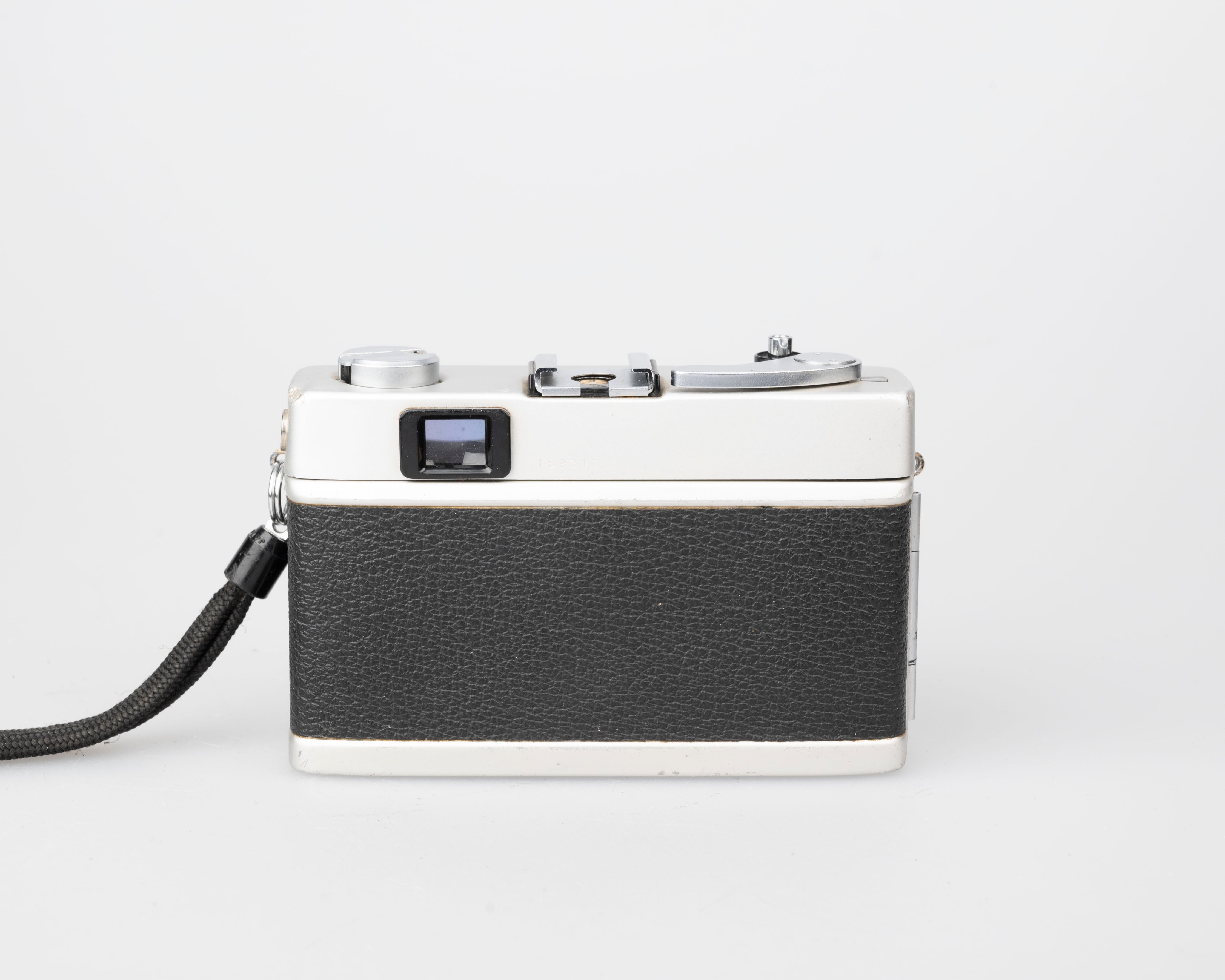 LEICA MINI KONICA C35 OLYMPUS SUPERZOOM 105 CANON Autoboy S