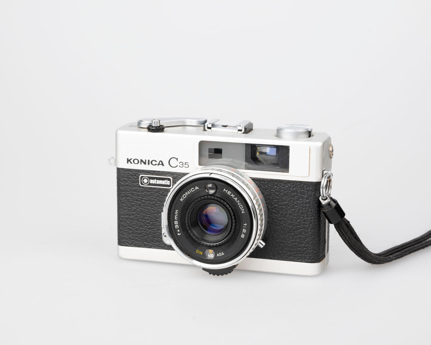 Konica C35 Appareil photo télémétrique ultra-compact automatique 35 mm avec objectif Hexanon 38 mm