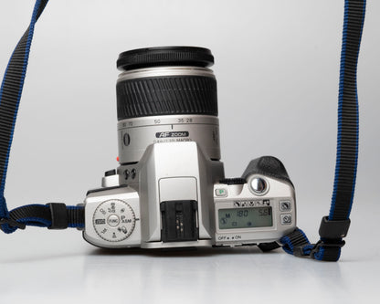 Minolta Maxxum 4 Reflex 35mm à film avec objectif 28-80mm (numéro de série 39314484)