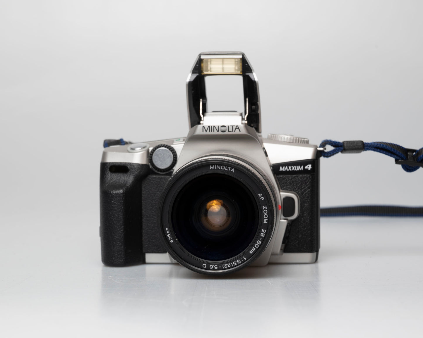 Minolta Maxxum 4 Reflex 35mm à film avec objectif 28-80mm (numéro de série 39314484)