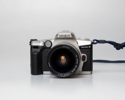 Minolta Maxxum 4 Reflex 35mm à film avec objectif 28-80mm (numéro de série 39314484)