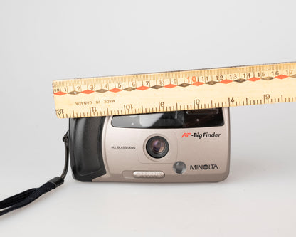 Appareil photo Minolta AF Big Finder 35 mm avec étui + manuel (série 71001304)