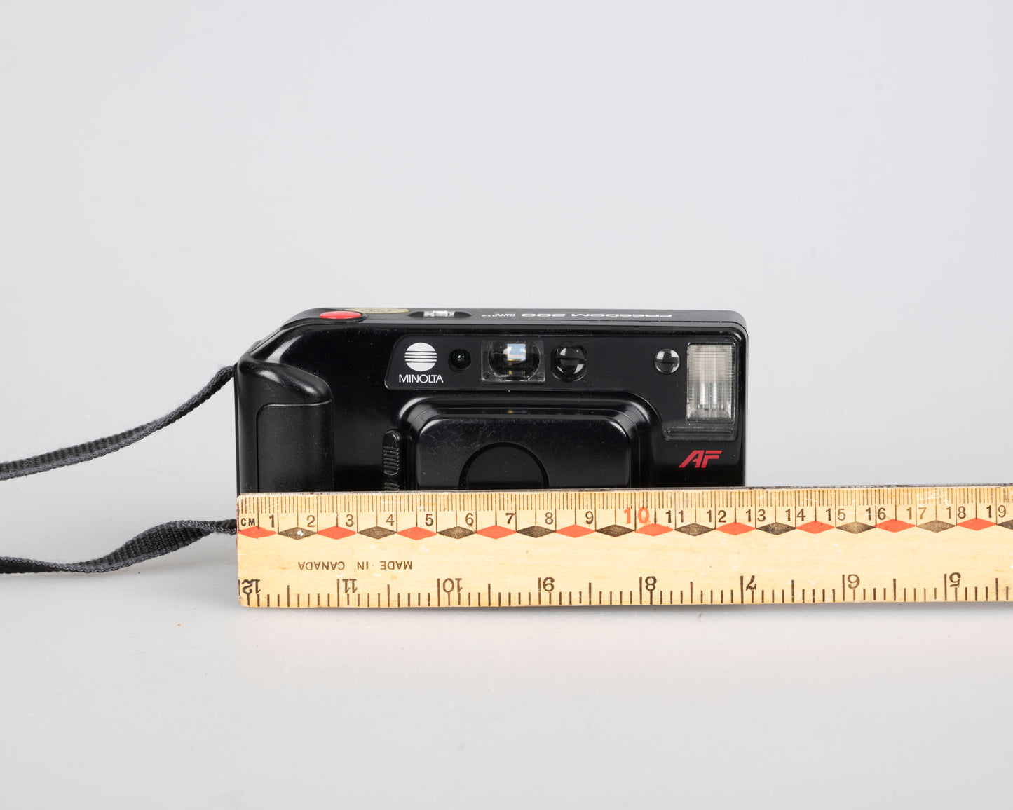 Minolta Freedom 200 autofocus 35mm camera