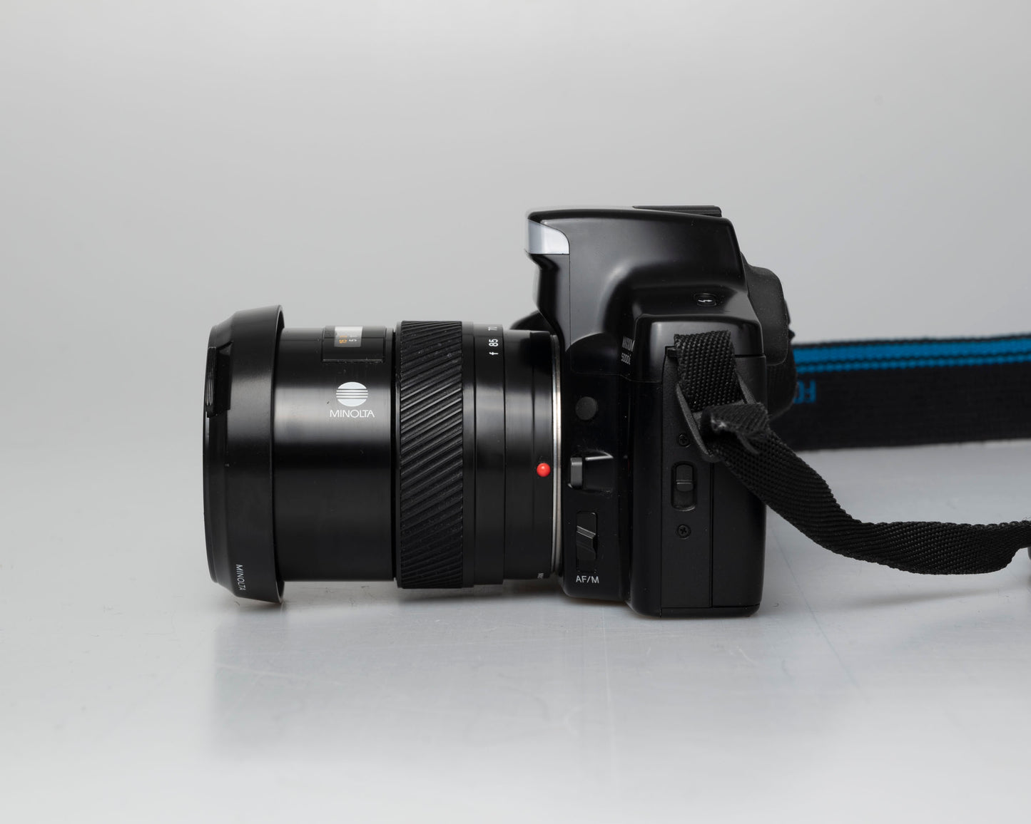 Minolta Maxxum 5000i 35mm film SLR w/ 28-85mm lens