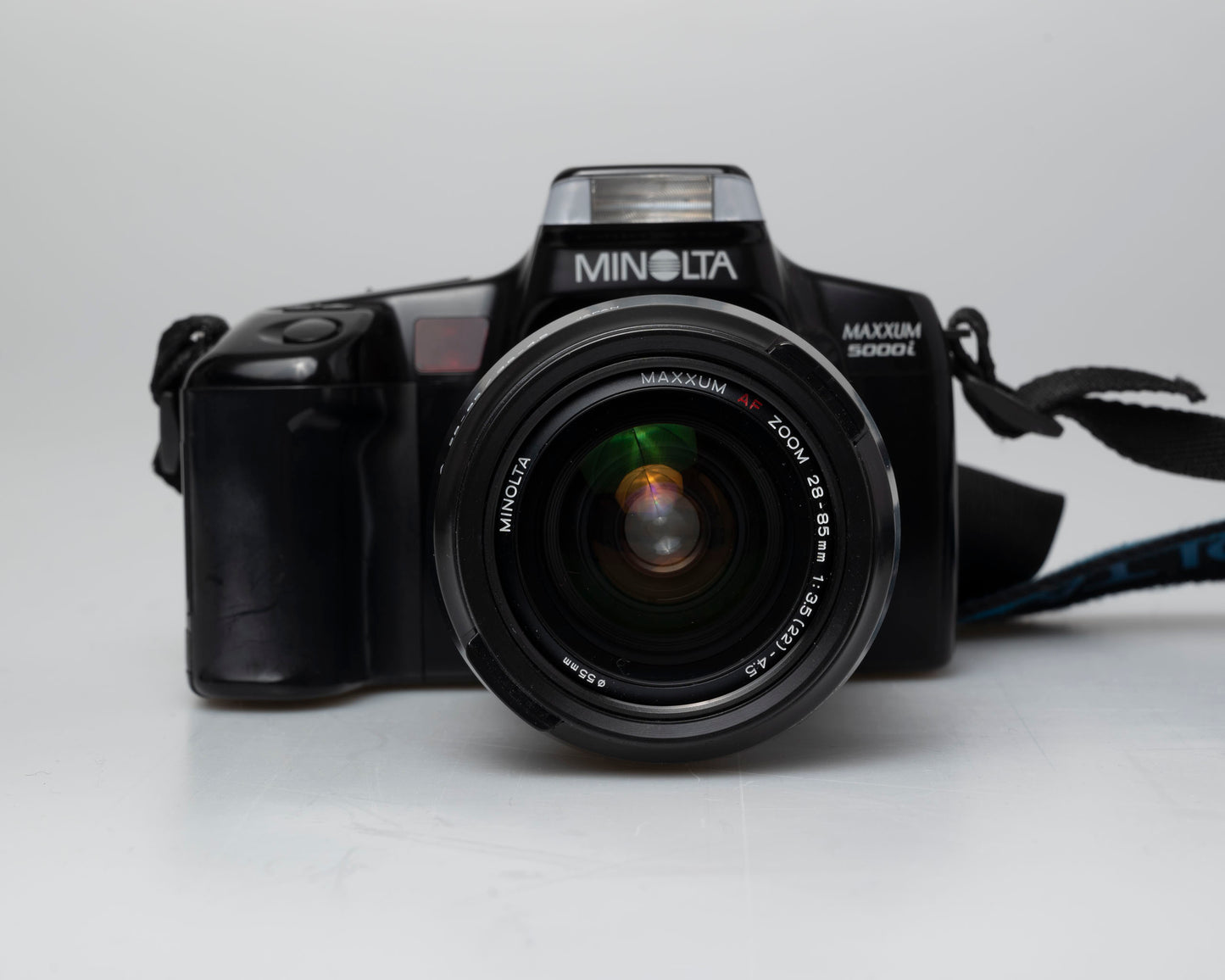 Minolta Maxxum 5000i 35mm film SLR w/ 28-85mm lens