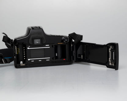 Minolta Maxxum 5000i 35mm film SLR w/ 28-85mm lens