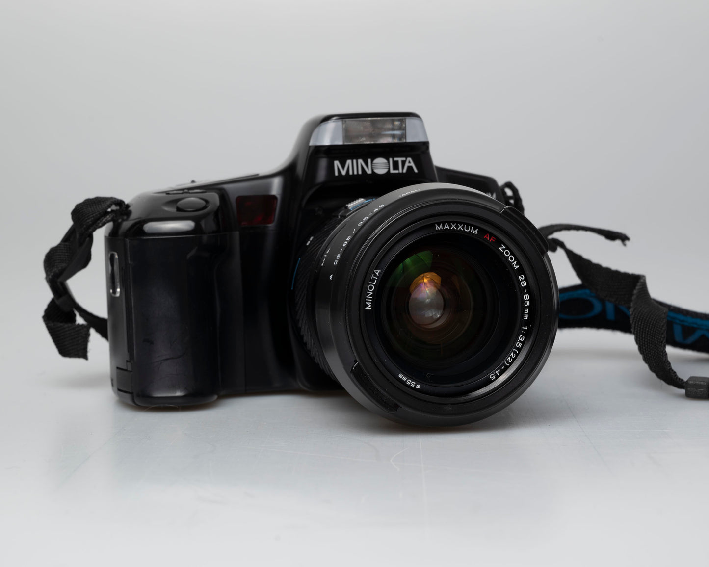 Minolta Maxxum 5000i 35mm film SLR w/ 28-85mm lens