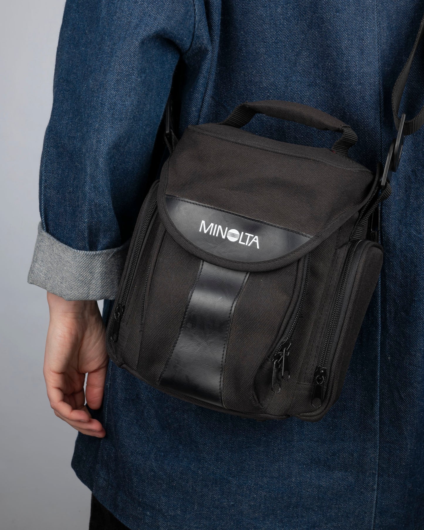 Sac bandoulière compact noir pour appareil photo Minolta
