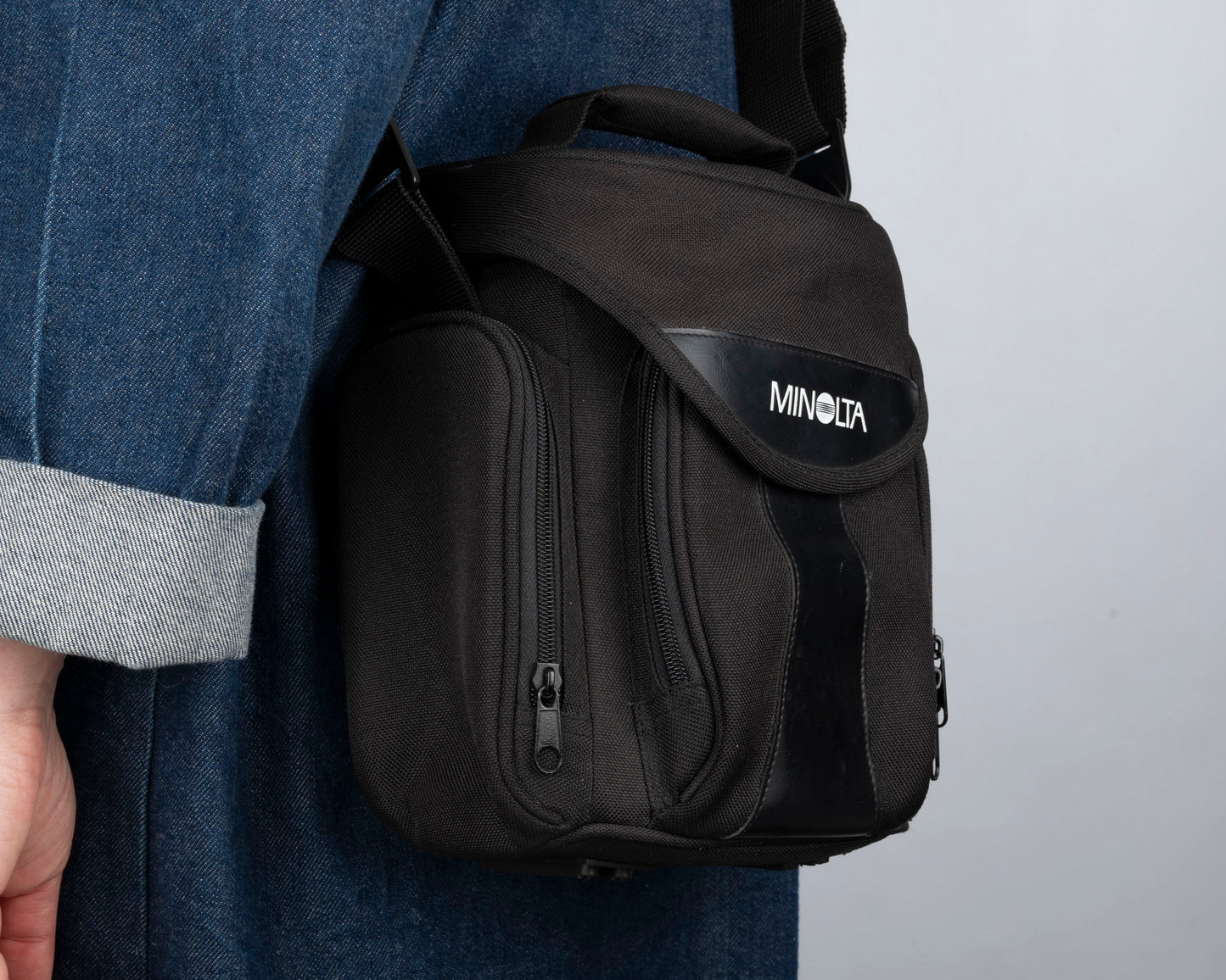 Sac bandoulière compact noir pour appareil photo Minolta