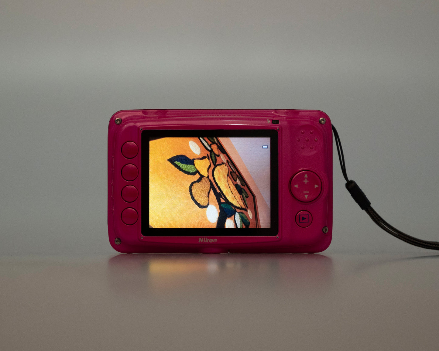 Nikon Coolpix S30 10 MP digicam w/ 4GB SD card (serial 52004673)
