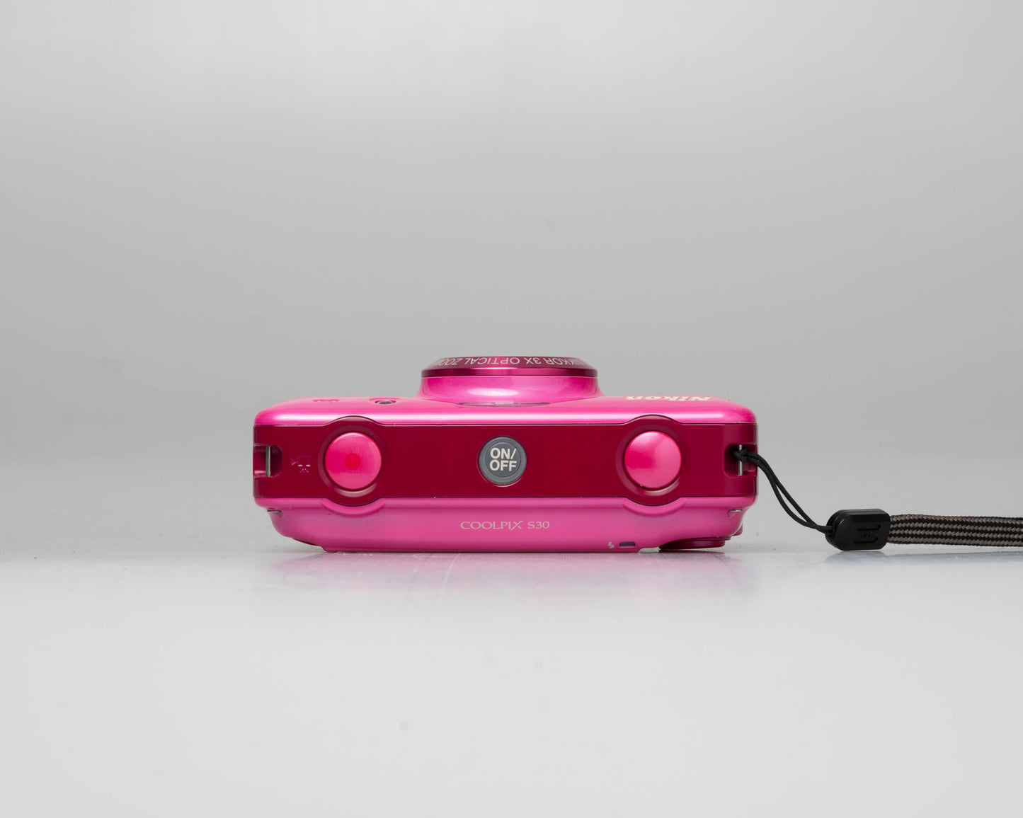Nikon Coolpix S30 10 MP digicam w/ 4GB SD card (serial 52004673)