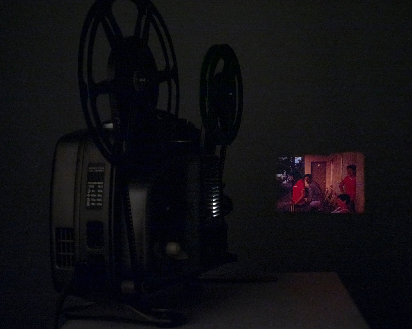 Projecteur de cinéma Paillard Bolex 18-5 8 mm avec bobine réceptrice