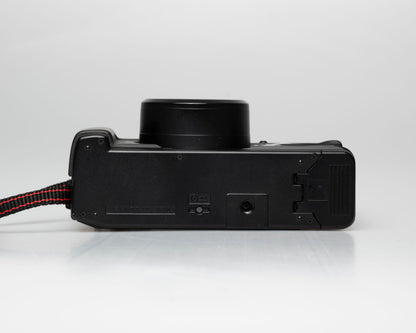 Pentax Zoom-70 (IQZoom) 35mm camera w/case (serial 5186332)