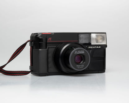 Pentax Zoom-70 (IQZoom) 35mm camera w/case (serial 5186332)